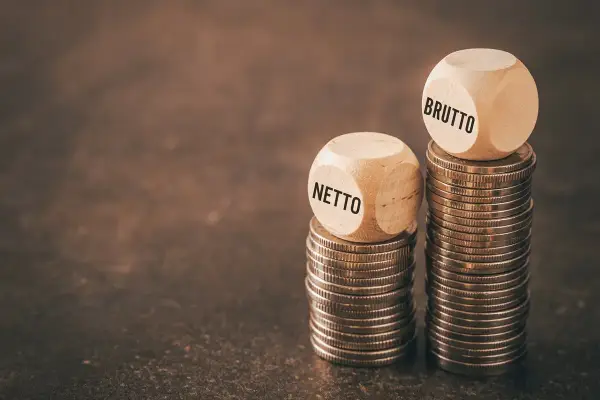31,40 zł brutto na umowie zlecenia - ile zostaje na rękę?